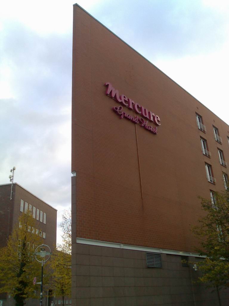 n80cam05.jpg
