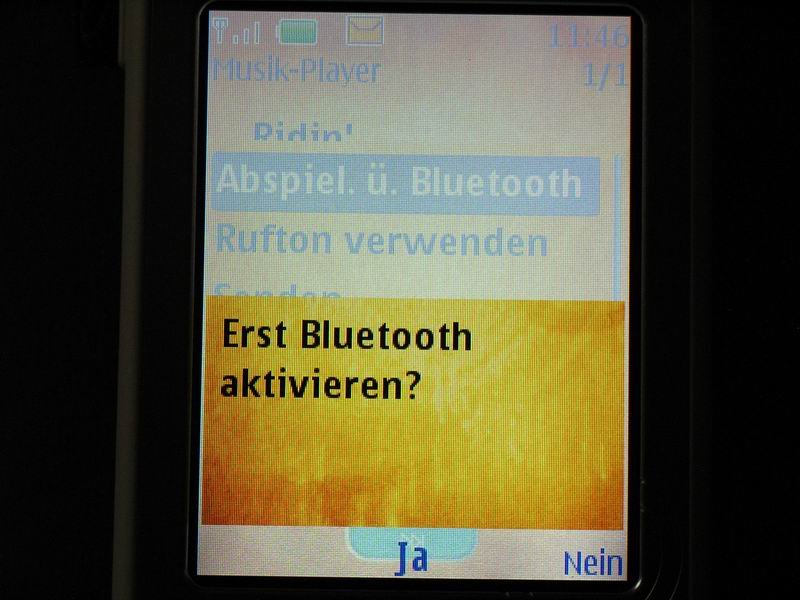 nokia7390display38.jpg