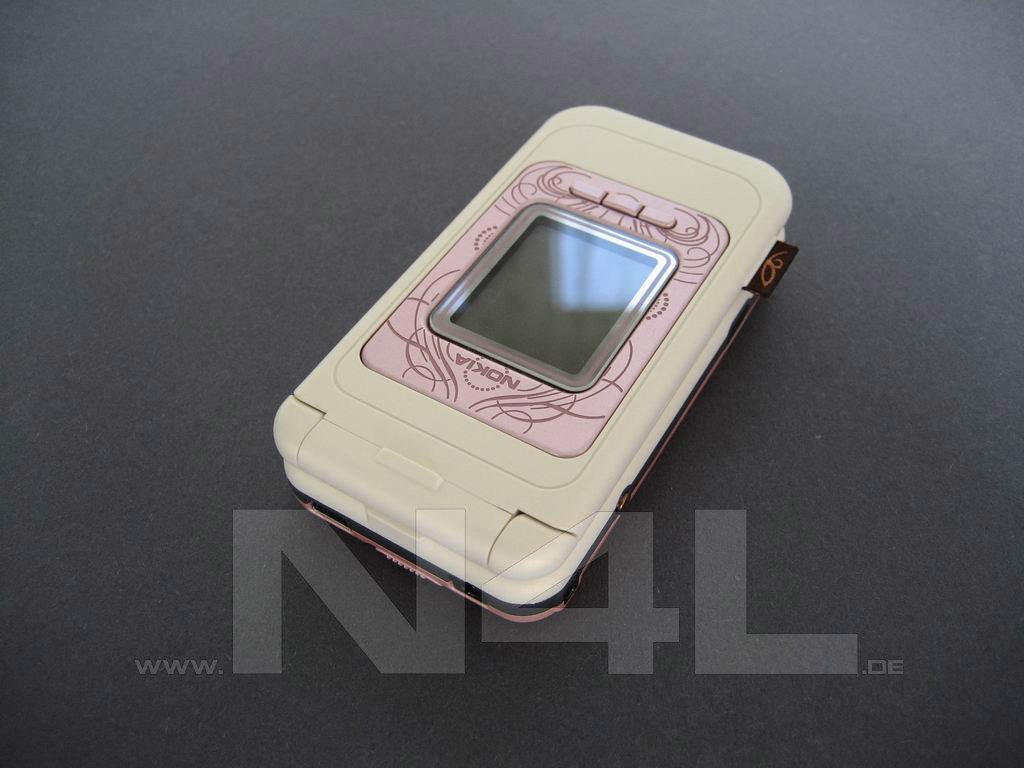 nokia739006.jpg